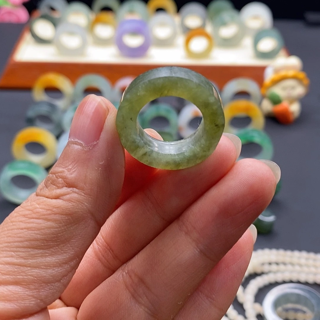 定制翡翠未镶嵌翡翠