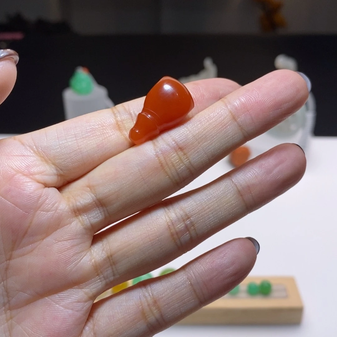 南红玛瑙未镶嵌颈饰