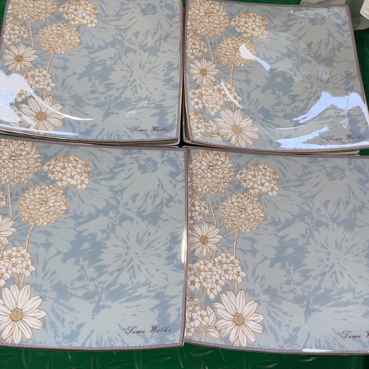 瓷片八寸方浅盘四个微瑕