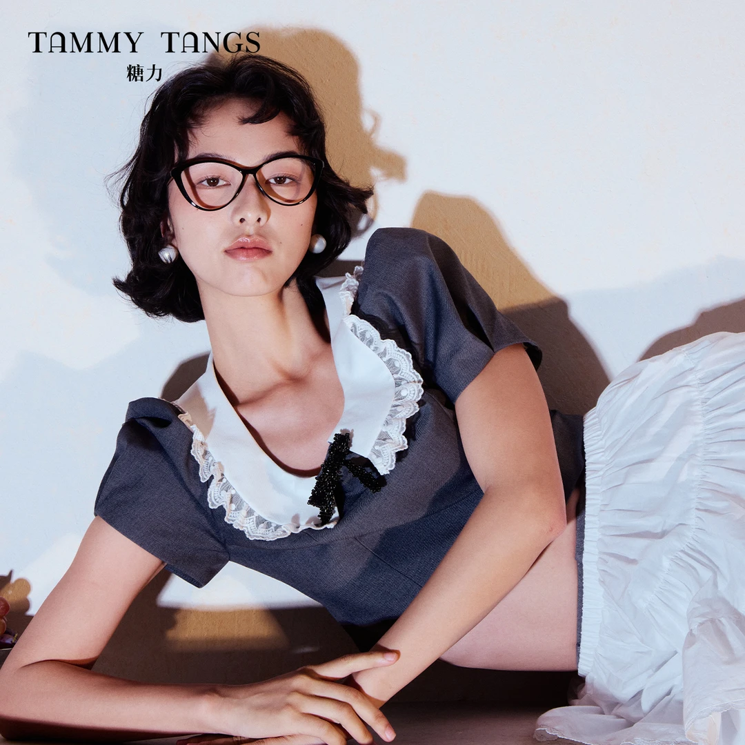 明星同款糖力 富家千金 2025夏新款娃娃领短袖衬衫女短款显瘦上衣