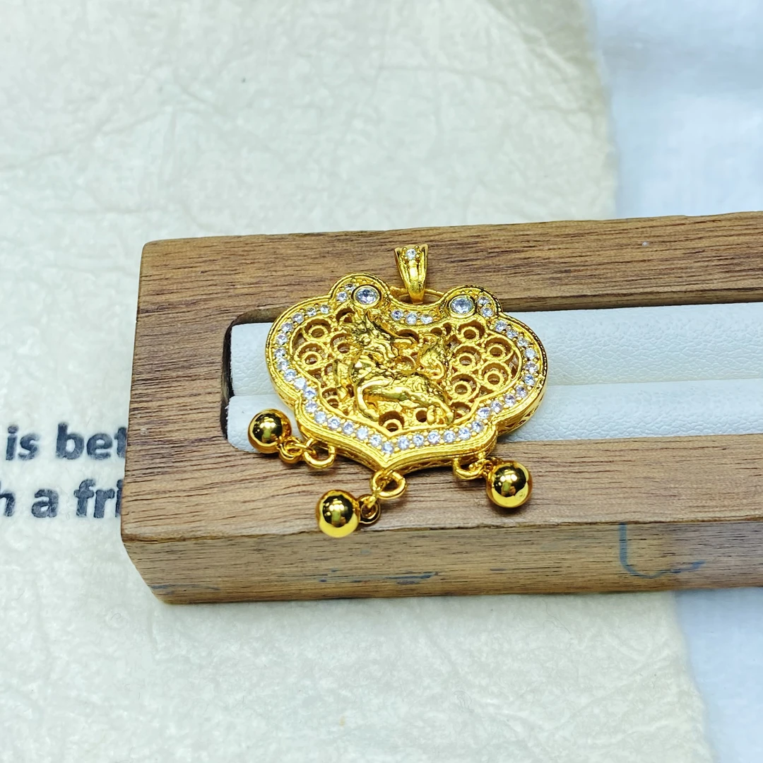 吊坠 K经典黄色福镂空瑞兽吊坠多样性发货44853