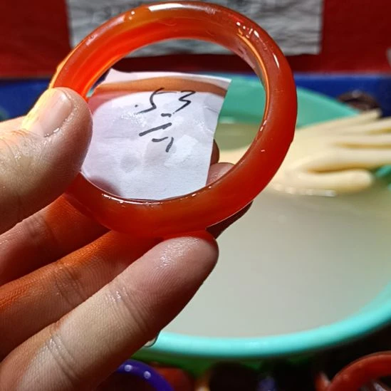 玛瑙/玉髓手镯未镶嵌