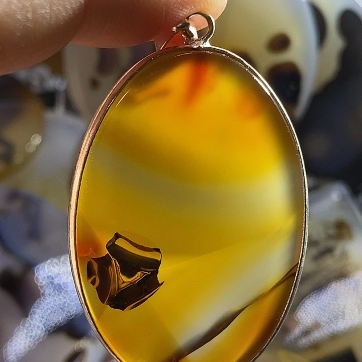 未镶嵌颈饰玛瑙/玉髓亿*田