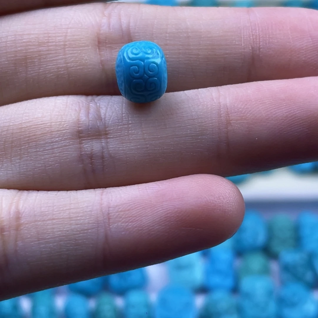 绿松石未镶嵌天然原矿绿松石雕件