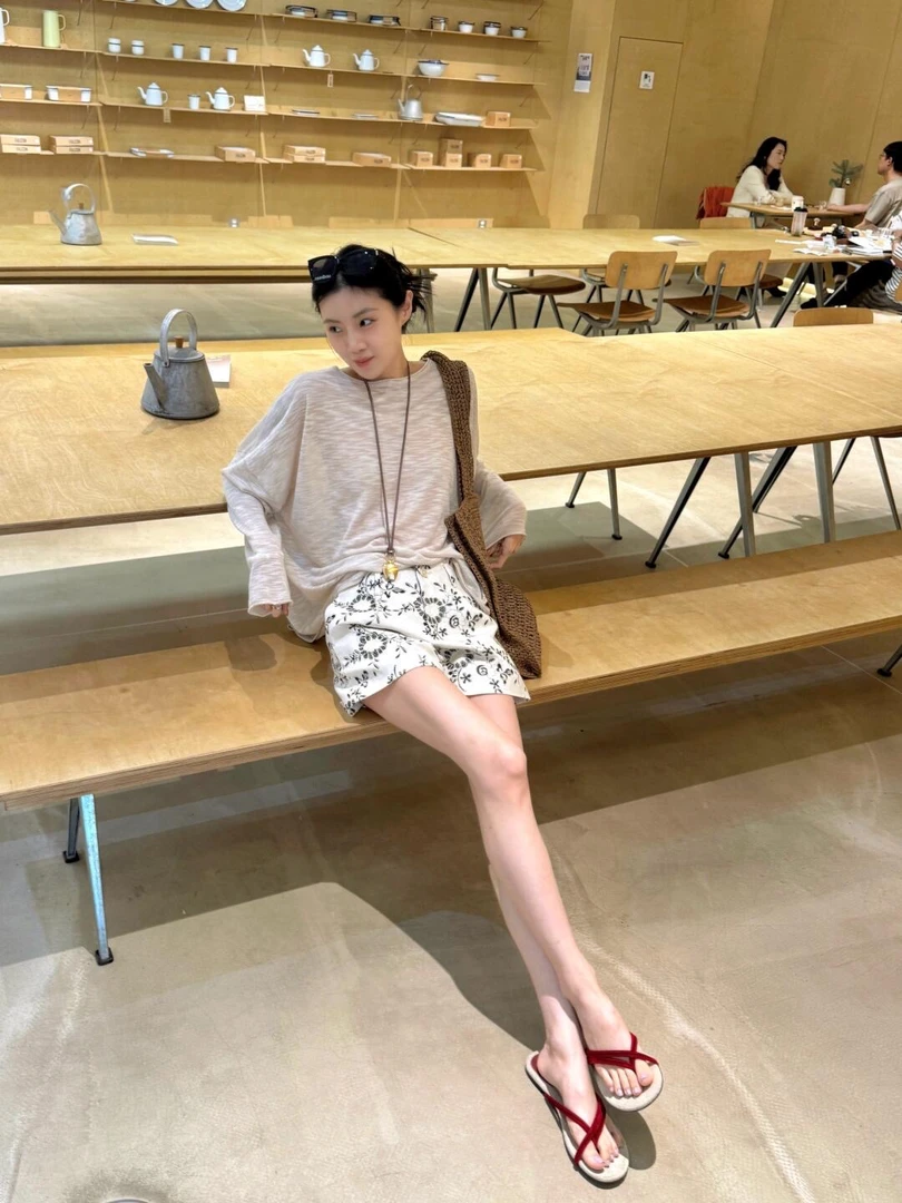 极简慵懒宽松薄款防晒衫罩衫女2025夏季新品高腰碎花短裤两件套