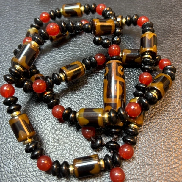 九眼牙黄牙牙项链