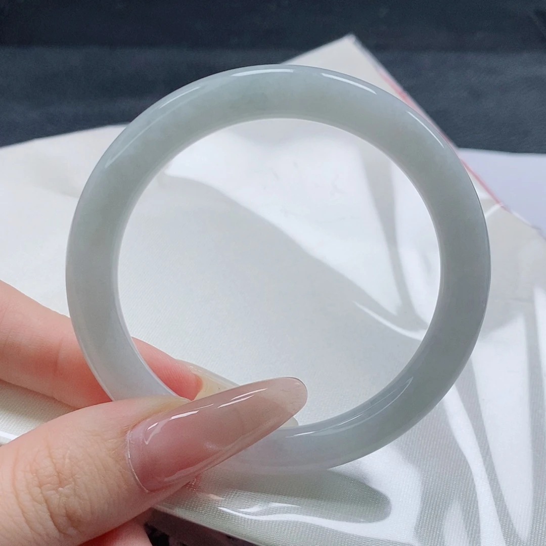 【闪购商品】未镶嵌手镯（圆镯）翡翠473号
