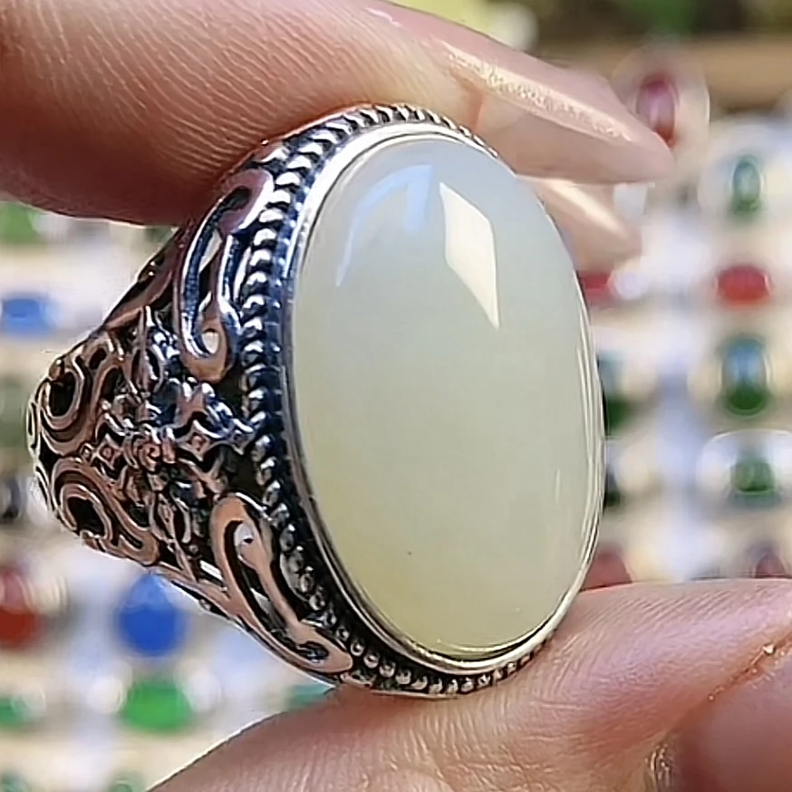 S925银镶嵌和田玉白玉大鸽子蛋面