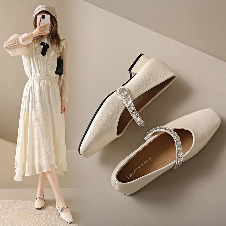 9082百搭舒适压皱软底软面高跟鞋细跟方头女鞋一字带鞋子