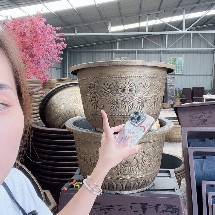 70口径花盆2个有孔