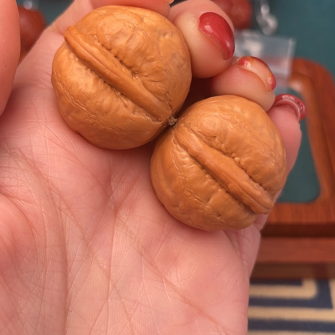 文玩核桃把件小海豚