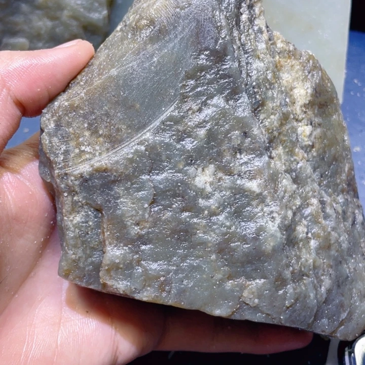 和田玉未镶嵌珠宝半成品