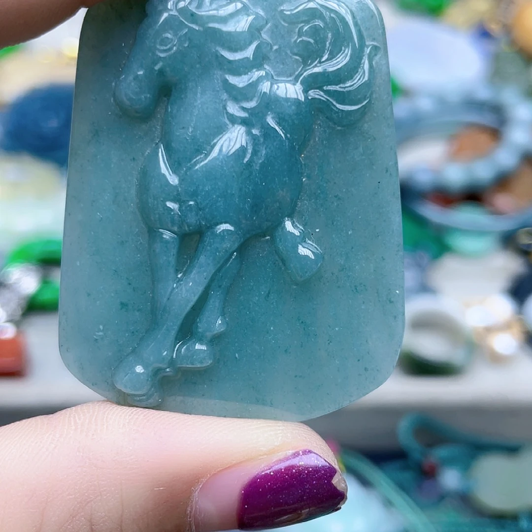 翡翠未镶嵌颈饰项链