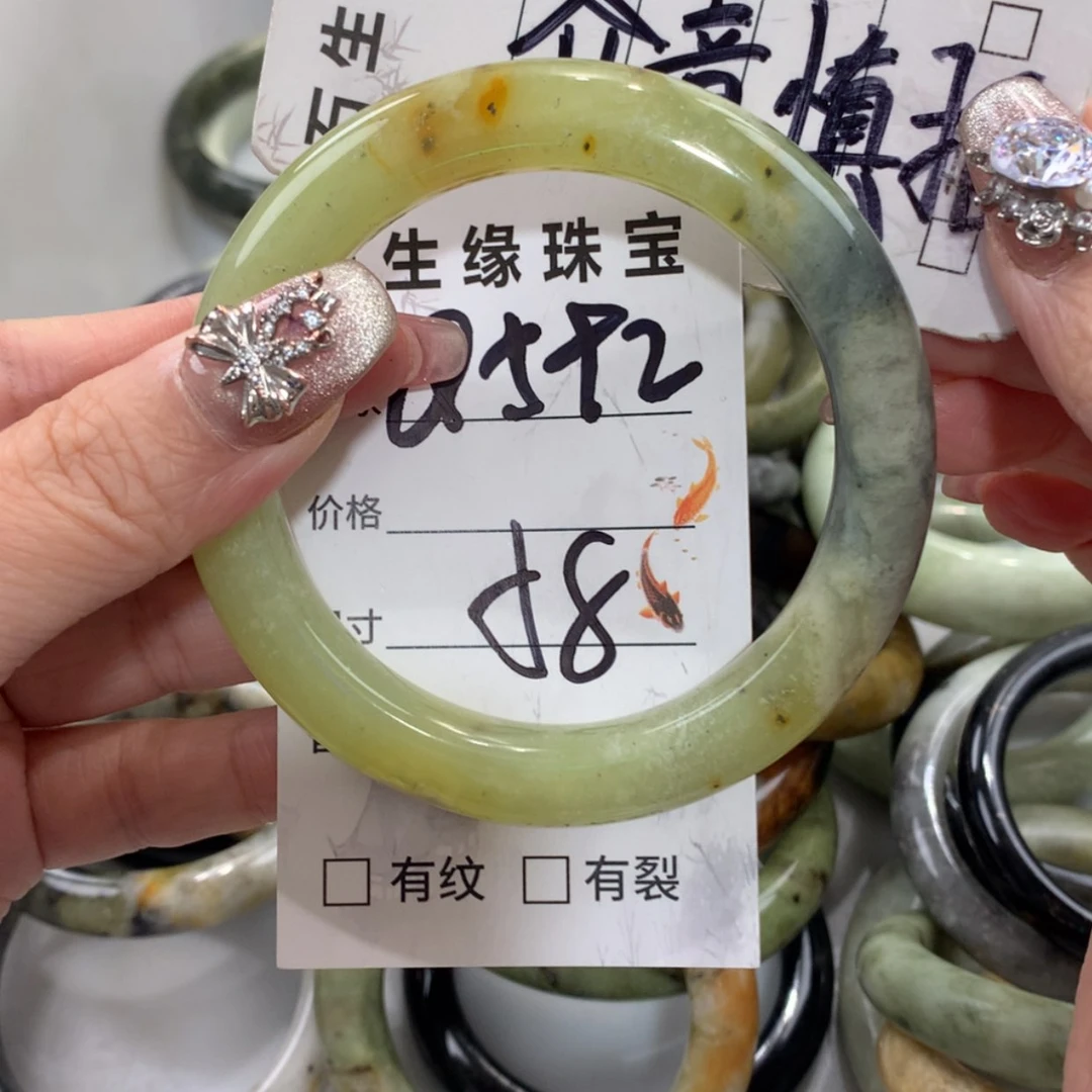 【闪购商品】未镶嵌蛇纹石玉手镯