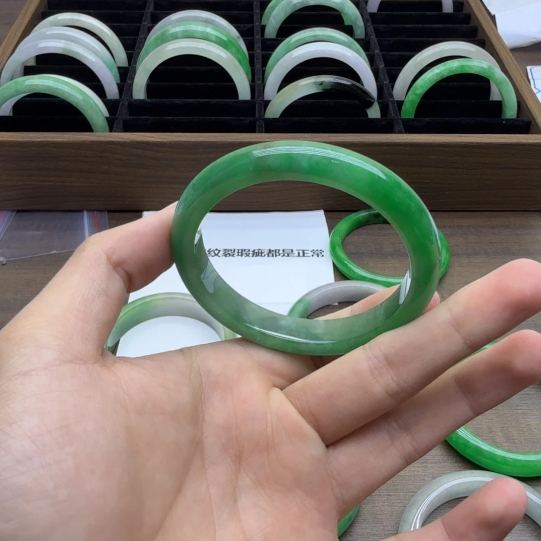未镶嵌手镯翡翠d24