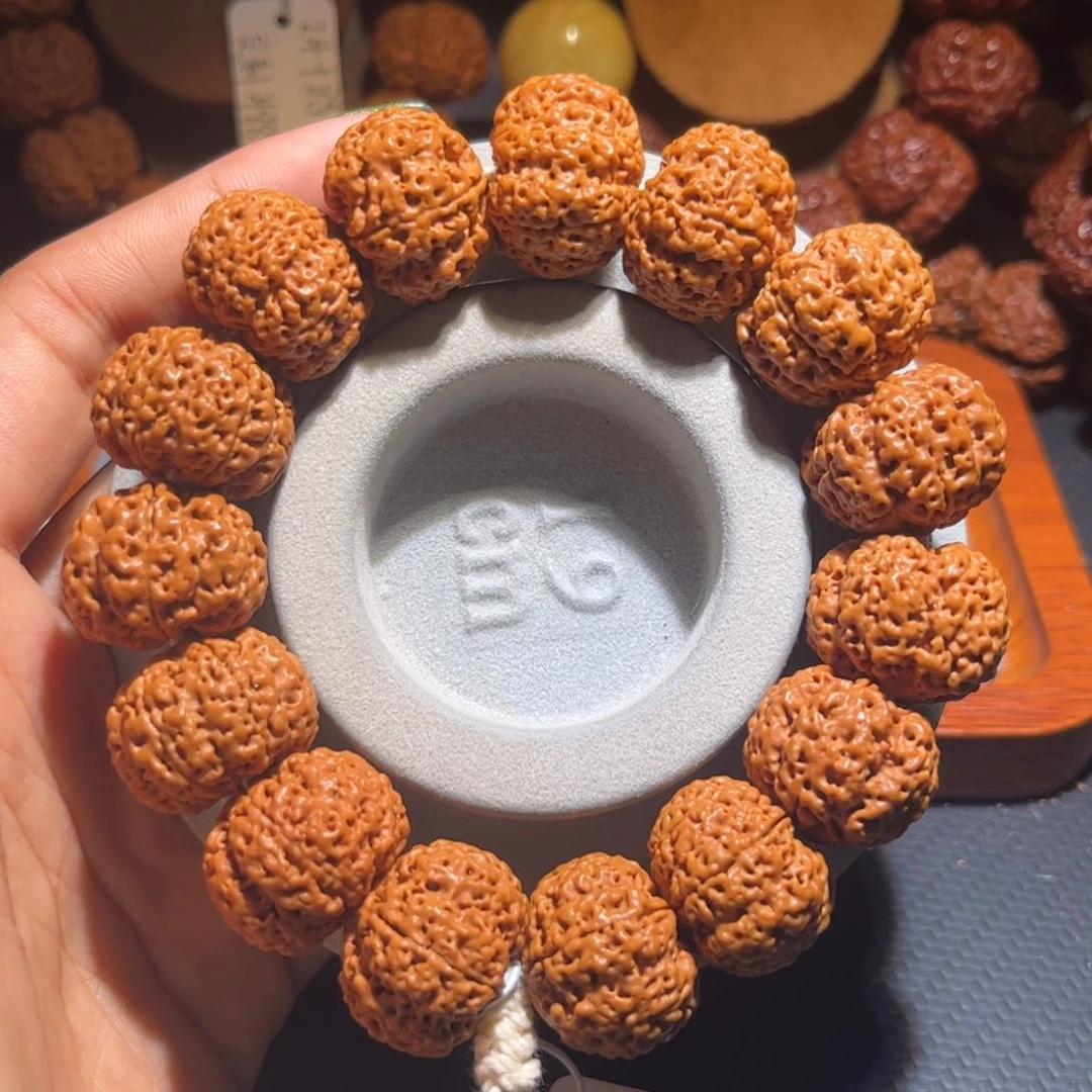 金刚菩提手串六瓣22蜂王