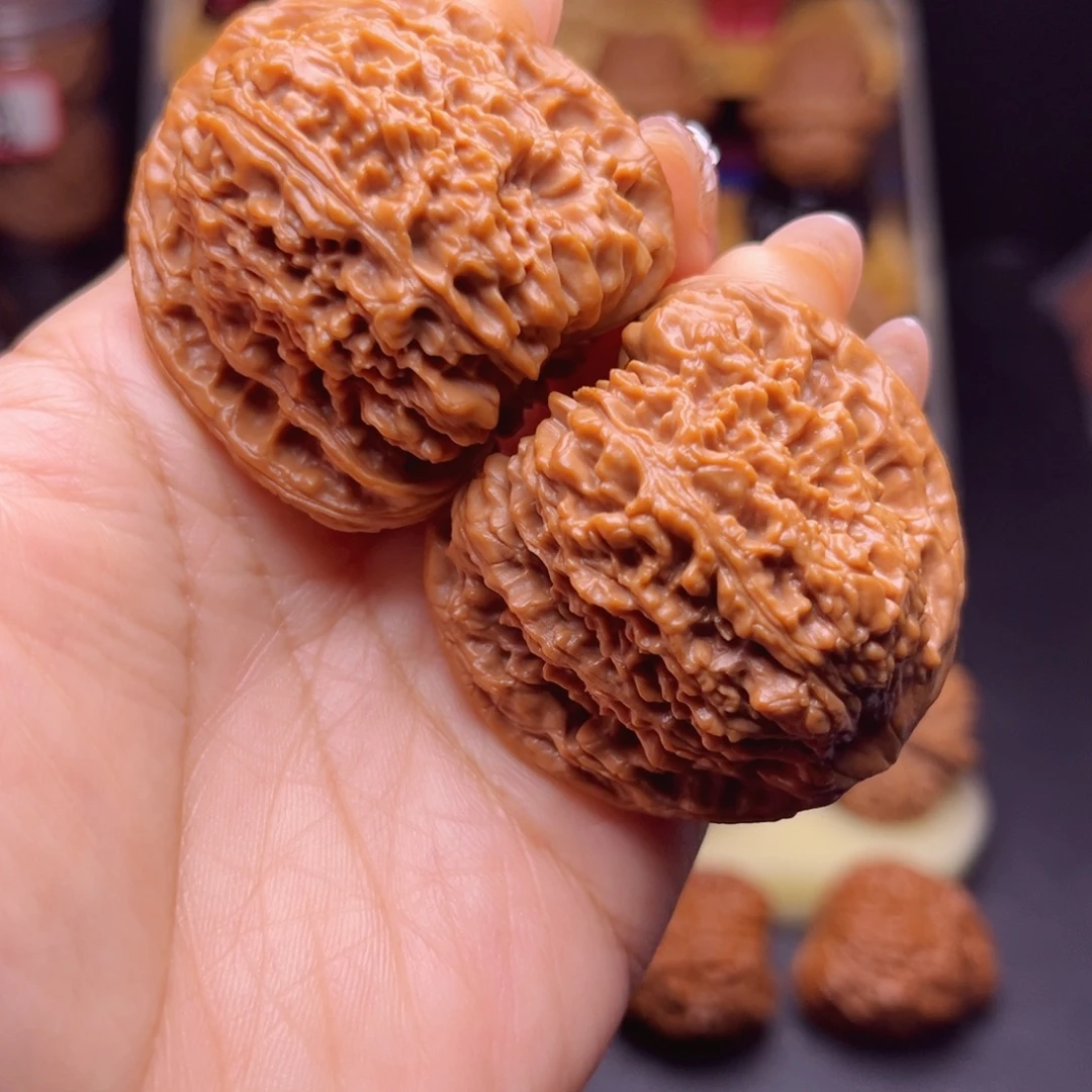 文玩核桃吊坠全品44尺南江红皮