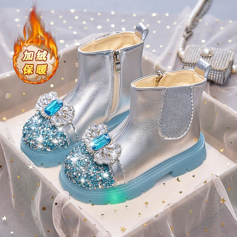 亮灯女童靴子2025冬季新款儿童棉靴加绒公主靴女孩短靴水晶发光鞋