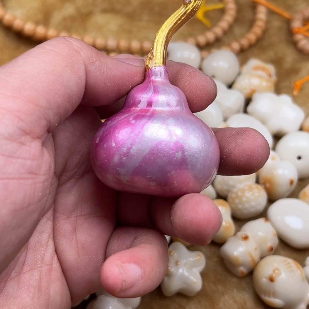 只买单纯的吊坠，没带链子，属的性质。