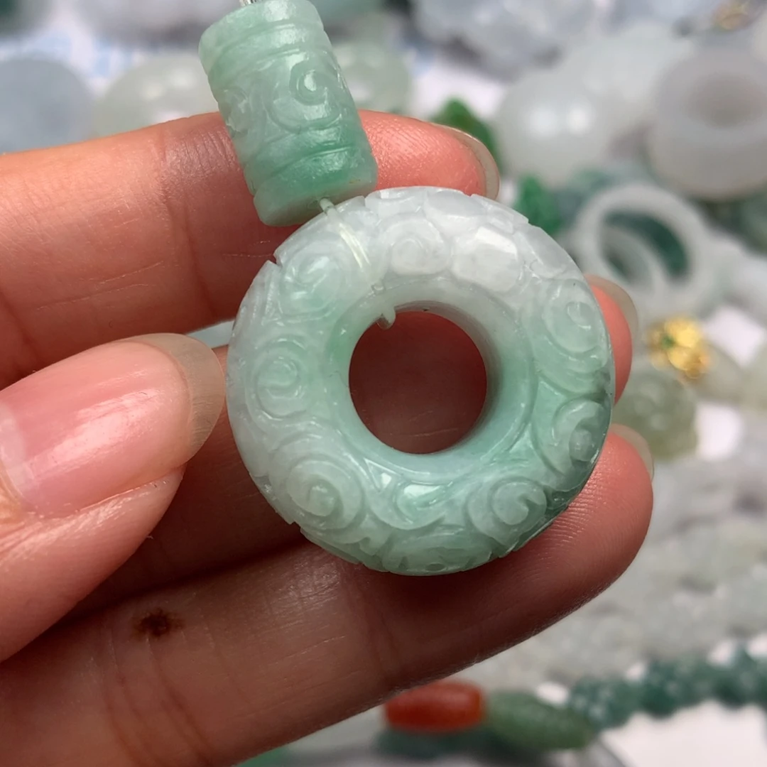 定制翡翠未镶嵌翡翠