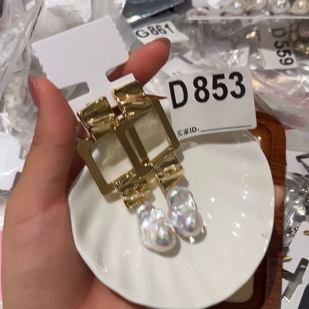合金淡水珍珠耳饰