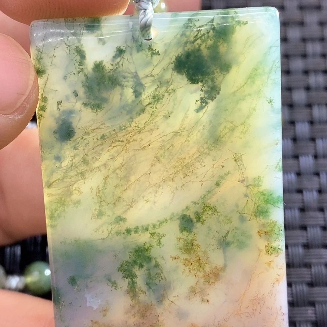 玛瑙/玉髓颈饰未镶嵌铁****下