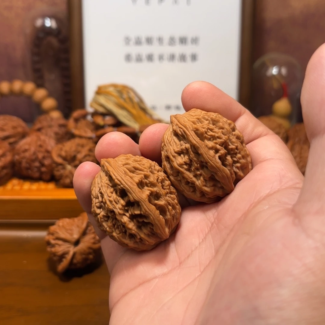 文玩核桃吊坠房山虎头Q5356