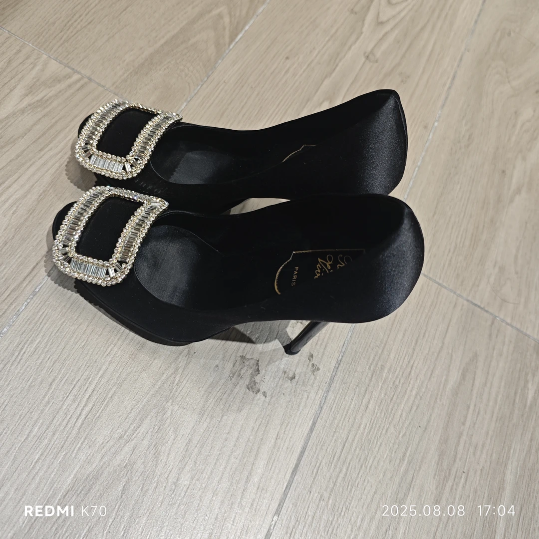 95新 Roger Vivier/罗杰·维威耶 高跟鞋黑色35.5码/250808ZSXVX14