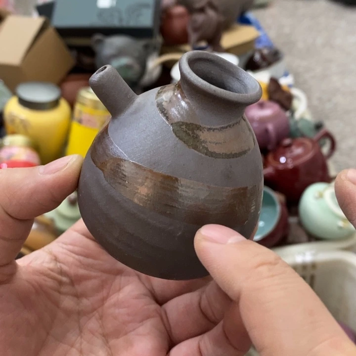 陶瓷艺术品及陶瓷壶