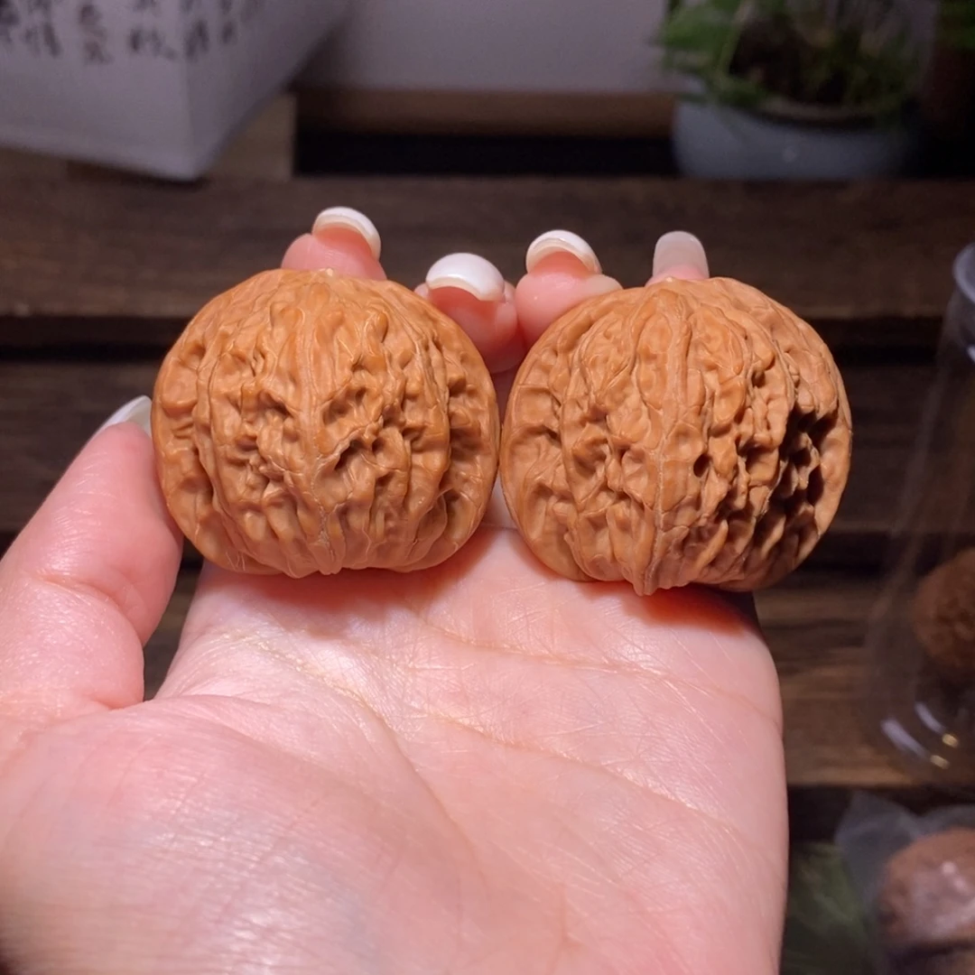 C***r文玩核桃吊坠全品39+血磨1933