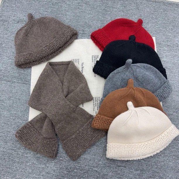 奢丝物语冬季新款韩系针织栗子帽套装