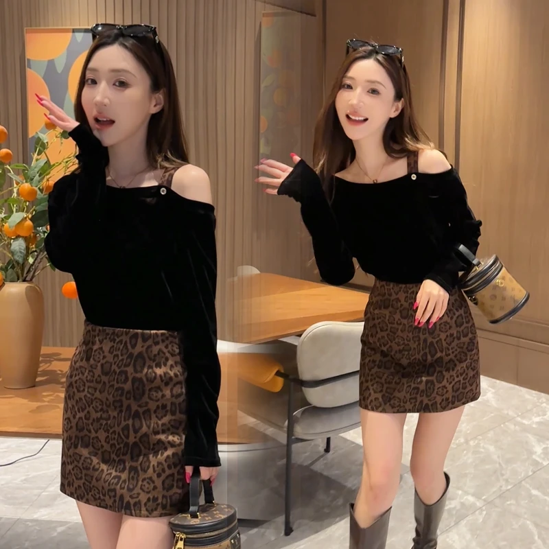 2025早秋新款露肩丝绒上衣+豹纹A字半身裙两件套时尚洋气短裙套装