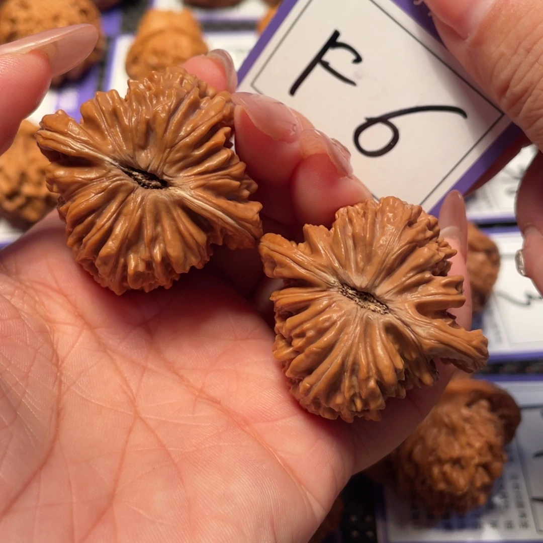 把件文玩核桃6号楼子43