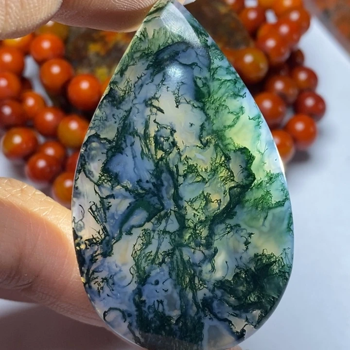 玛瑙/玉髓颈饰未镶嵌