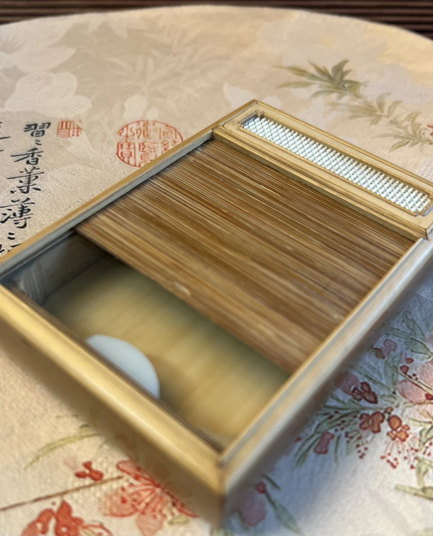 海派大师顾万兴老竹卷帘门音响窗黄蛉盒