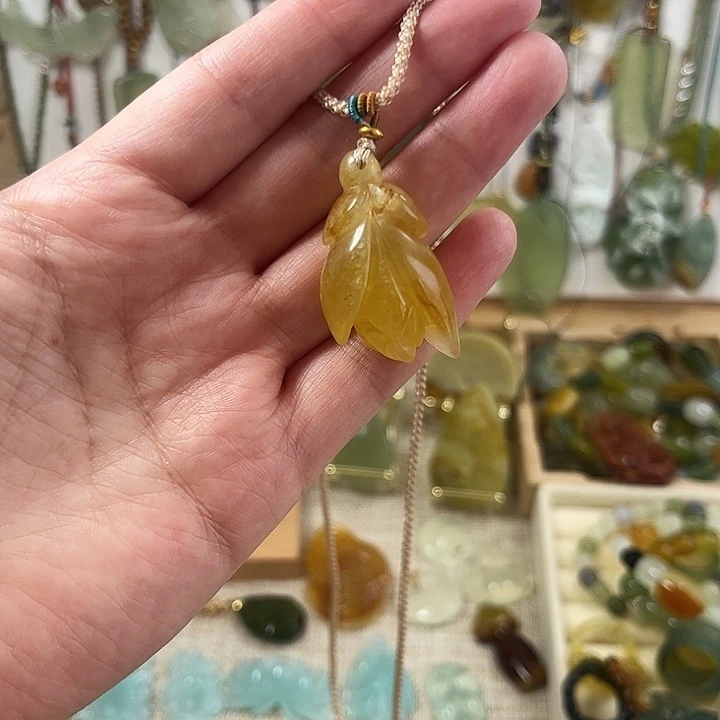 蛇纹石玉合金颈饰