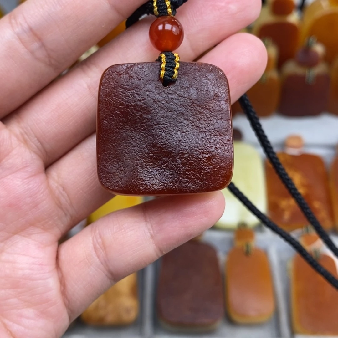 琥珀未镶嵌珠宝奇石