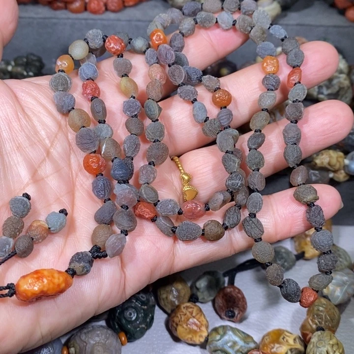 未镶嵌玛瑙/玉髓珠宝奇石