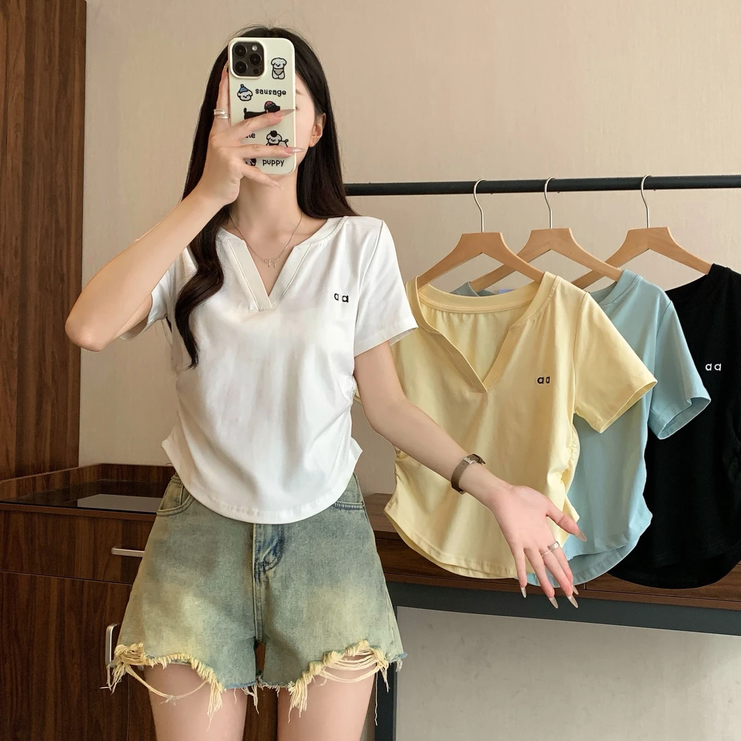 2025春夏大码女装新款V领字母刺绣显瘦短袖T恤上衣春游出行衣服潮