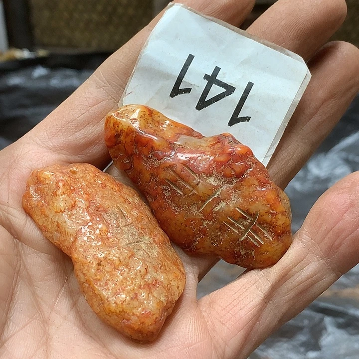 未镶嵌和田玉挂件
