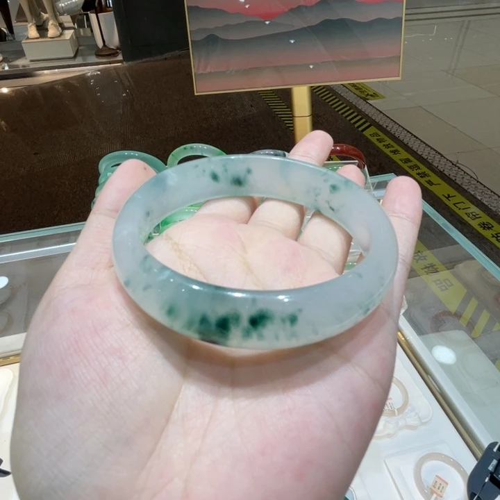 翡翠手镯未镶嵌1*1翡翠手镯
