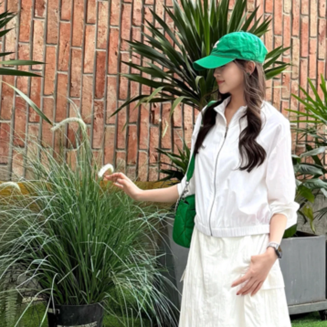 GIRDEAR/哥弟新款简约舒适立领松紧边拉链防美式立领短款女士外套