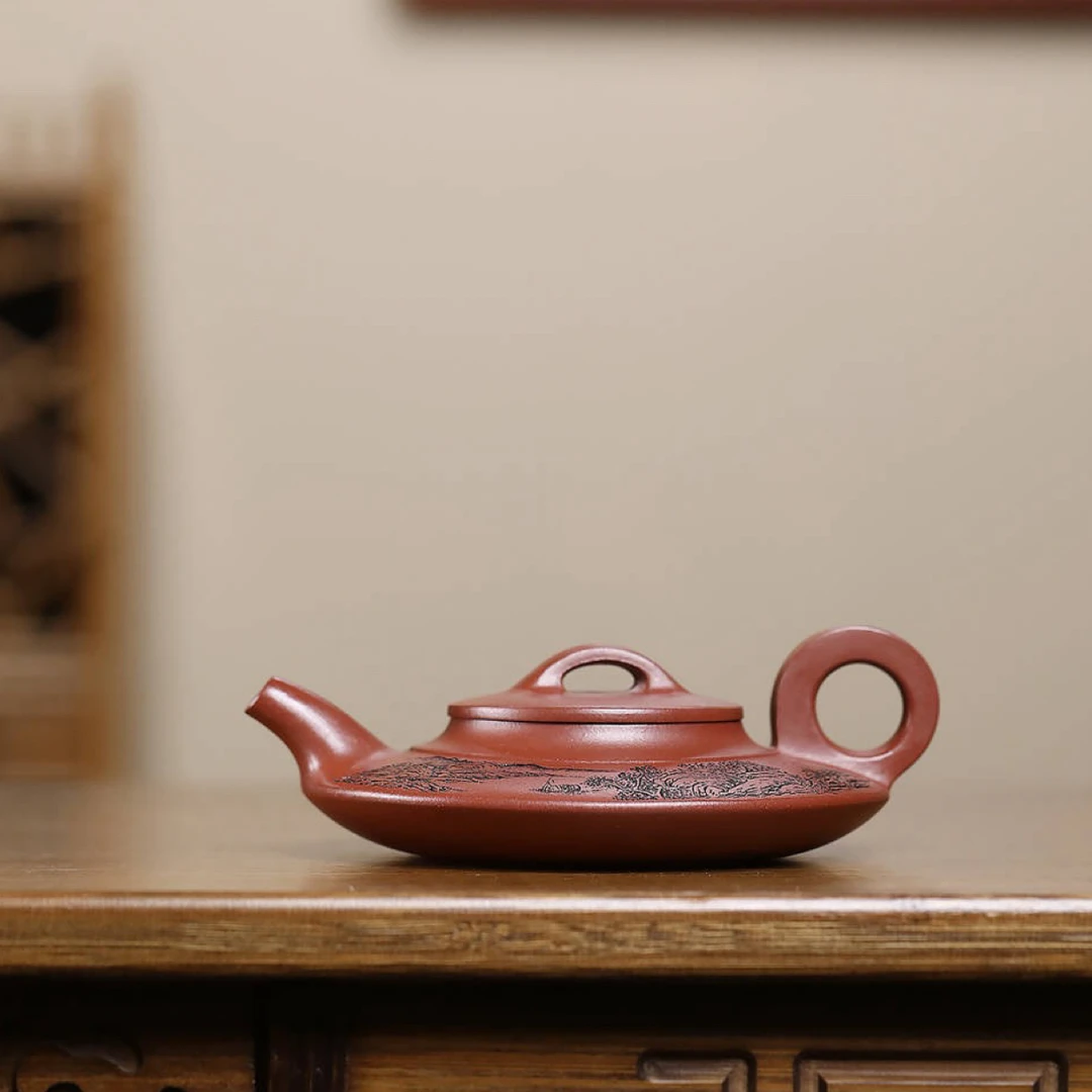 范永芳新品推荐【虚扁壶】180cc 泥料：四号井底槽清