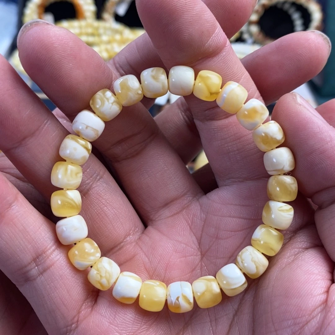 蜜蜡未镶嵌裸石8.4mm瓷白妖花