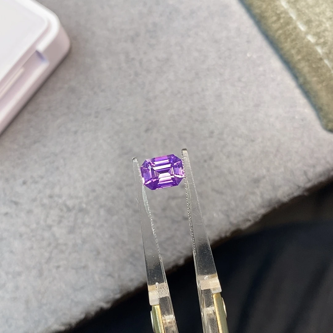 彩色蓝宝石裸石1.57ct 无烧薰衣草