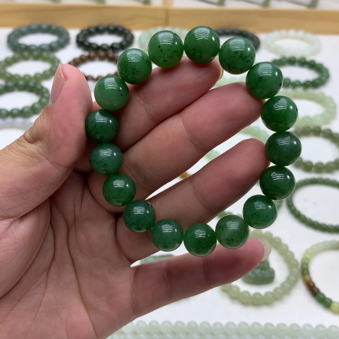 手串未镶嵌和田玉（猕猴桃碧玉12）