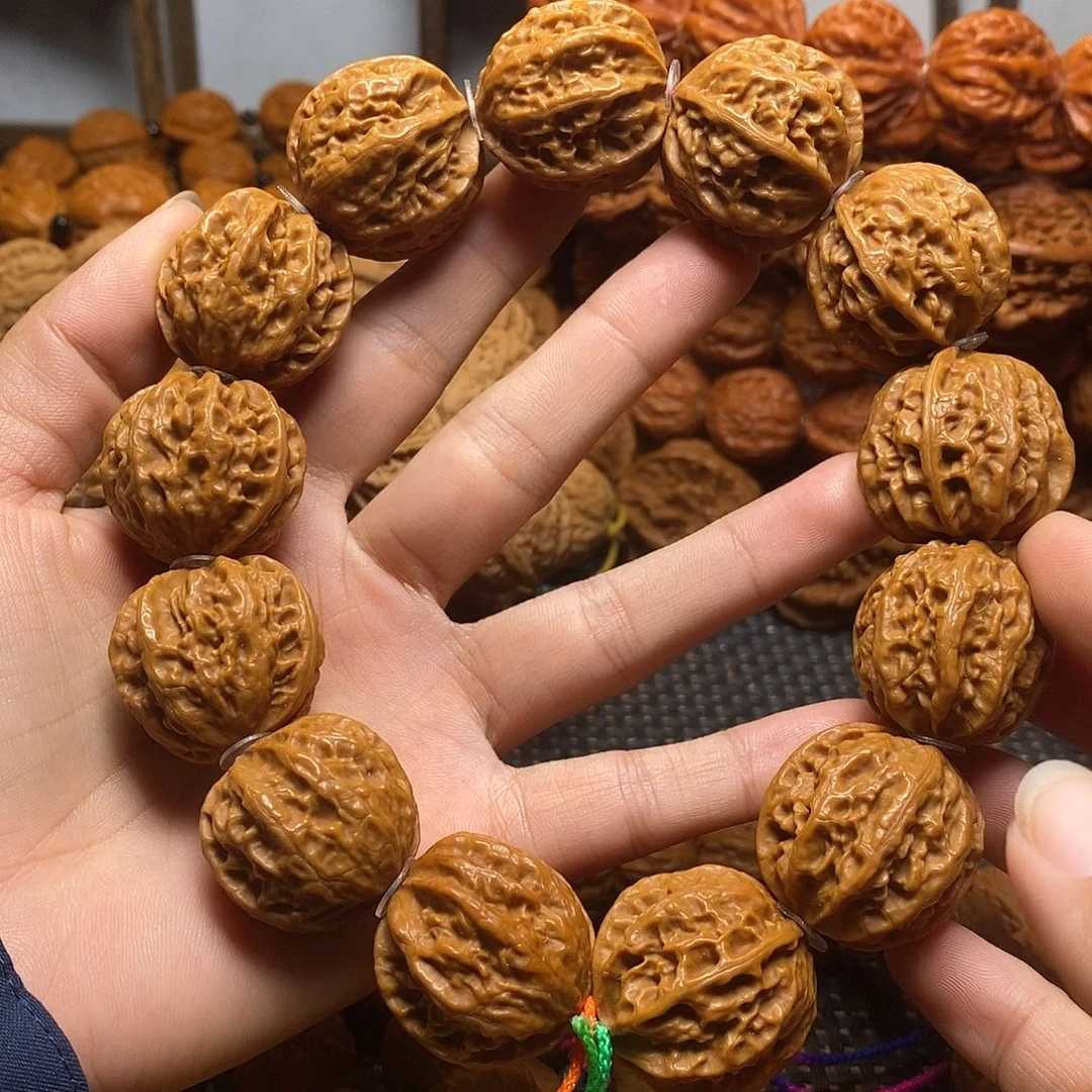 看***者文玩核桃手串粗筋八棱手持