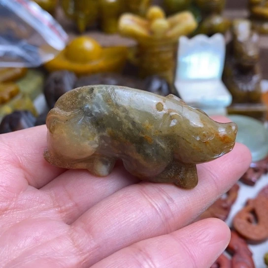 蛇纹石玉未镶嵌颈饰22