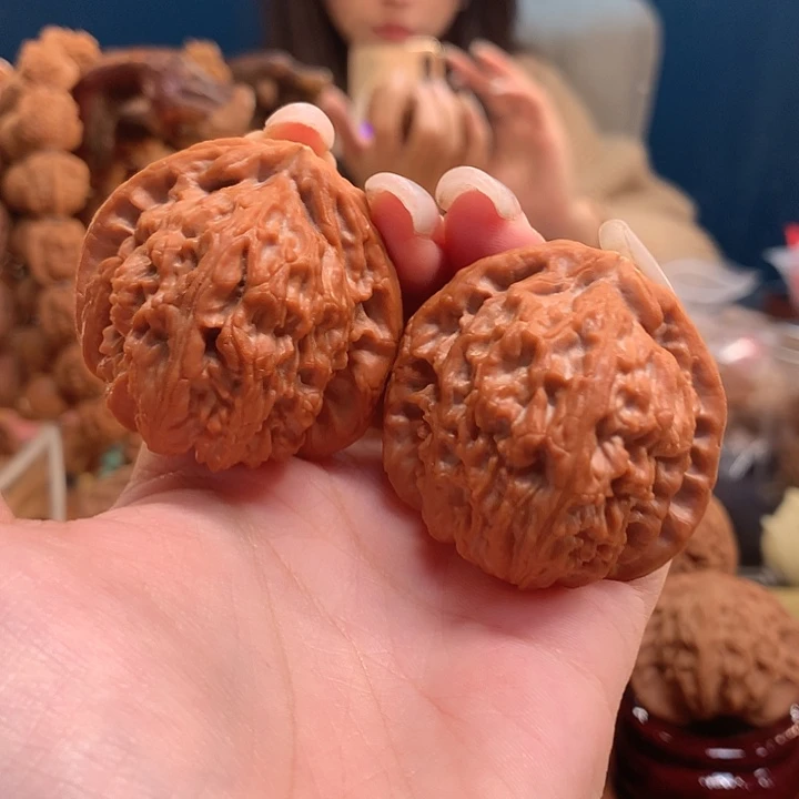 文玩核桃吊坠41三角白