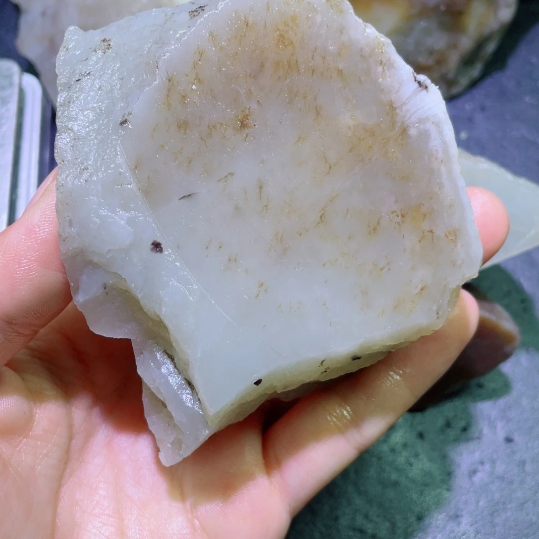 和田玉未镶嵌珠宝半成品